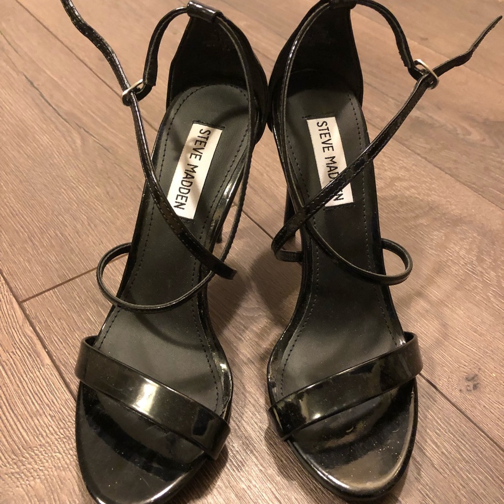Black sandals